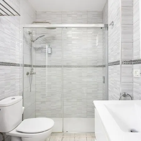 Lägenhet Bright & Elegant Duplex With Terrace And Pool, Just Steps From Puerto Colon