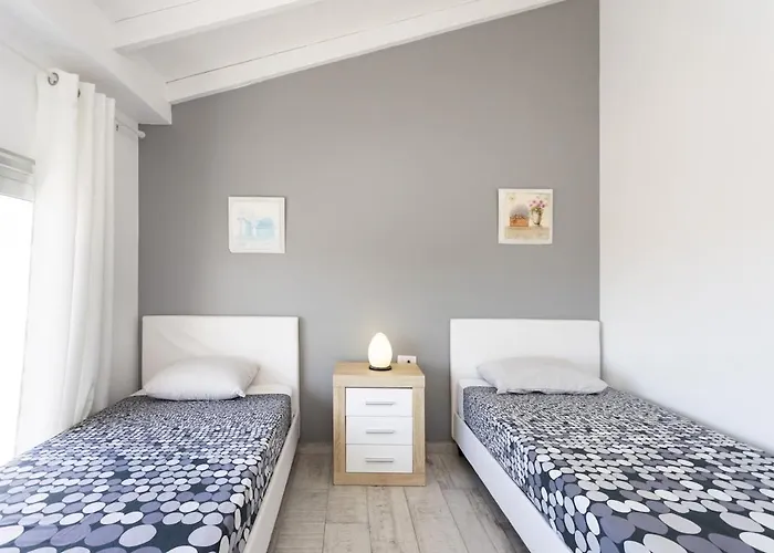 Appartement Bright & Elegant Duplex With Terrace And Pool, Just Steps From Puerto Colon Costa Adeje (Tenerife)